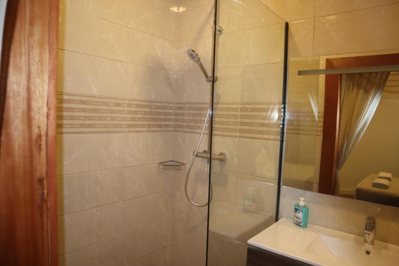 Empire Apartments Su 2 Marthastraat Paramaribo Ngoại thất bức ảnh