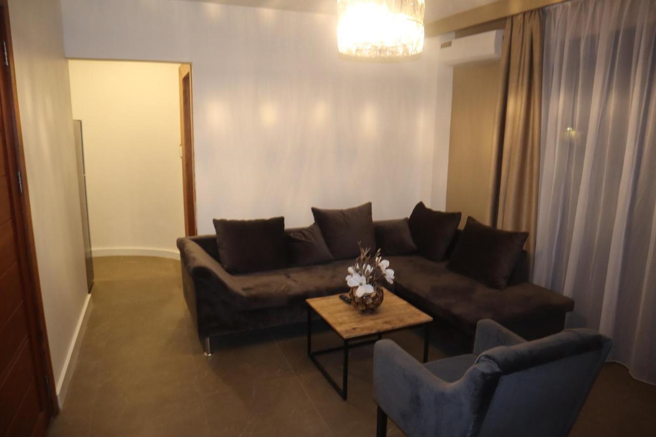 Empire Apartments Su 2 Marthastraat Paramaribo Ngoại thất bức ảnh